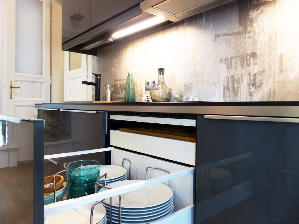 Appartement 43 *